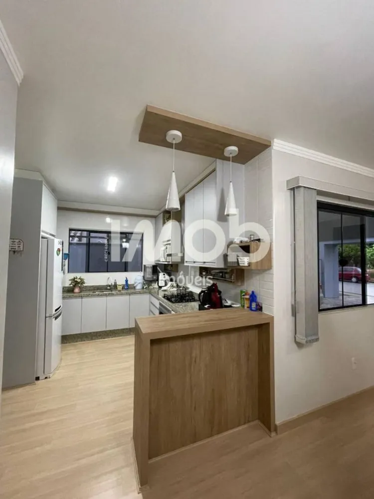 Casa, 3 quartos, 196 m² - Foto 4