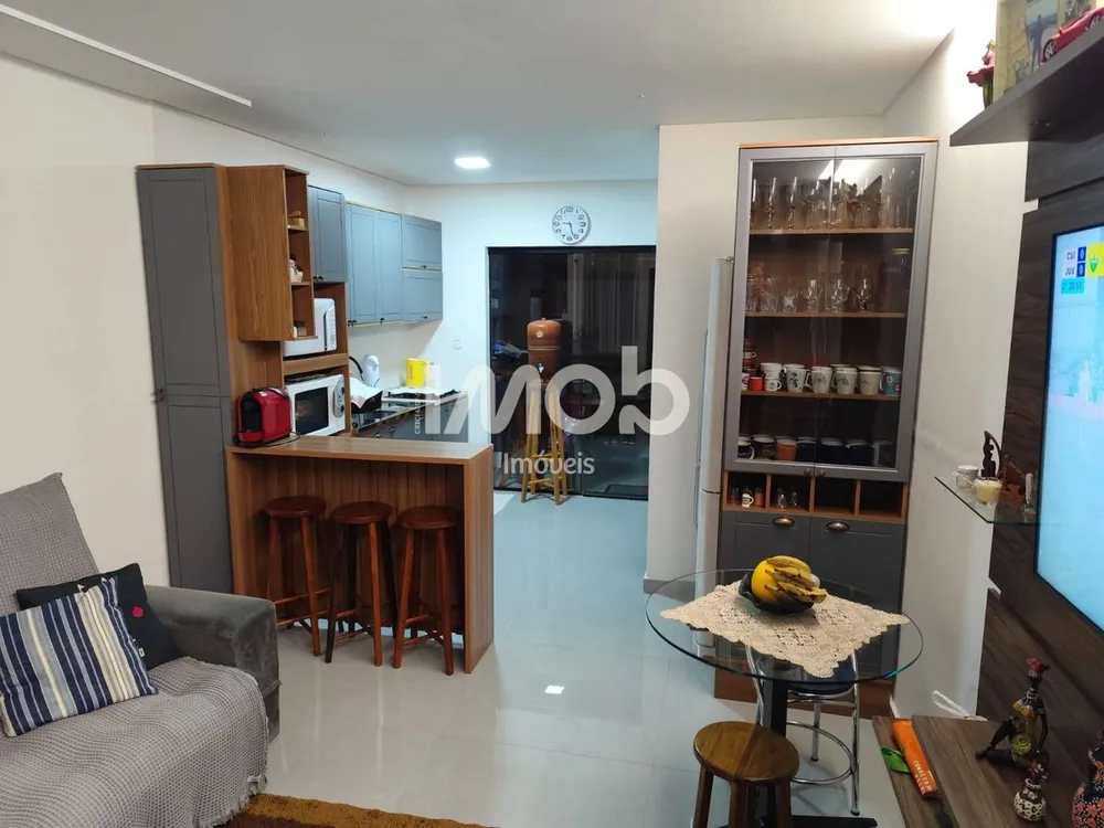 Casa, 3 quartos, 107 m² - Foto 1