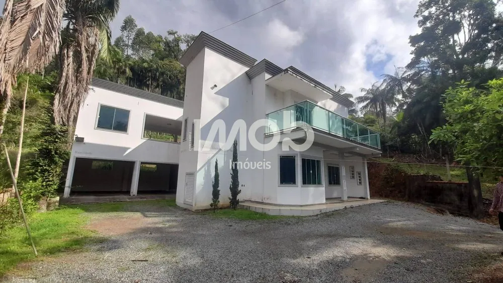 Casa, 3 quartos, 300 m² - Foto 1