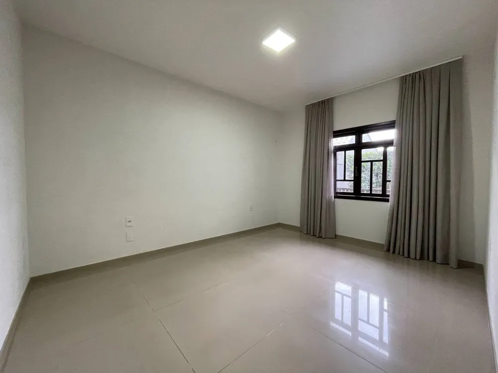 Casa, 5 quartos, 300 m² - Foto 7