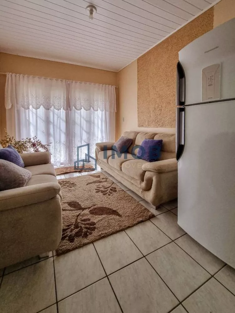 Casa à venda com 3 quartos, 210m² - Foto 4