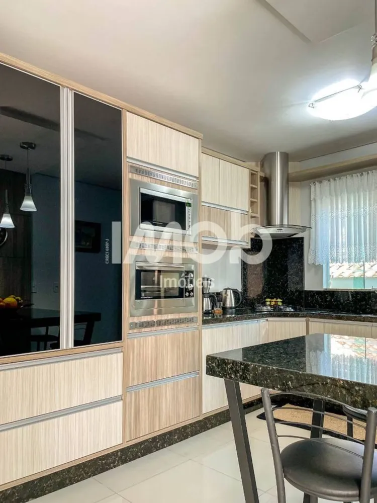 Casa, 3 quartos, 220 m² - Foto 6