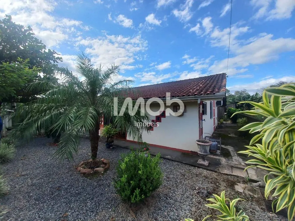 Casa, 3 quartos, 81 m² - Foto 1