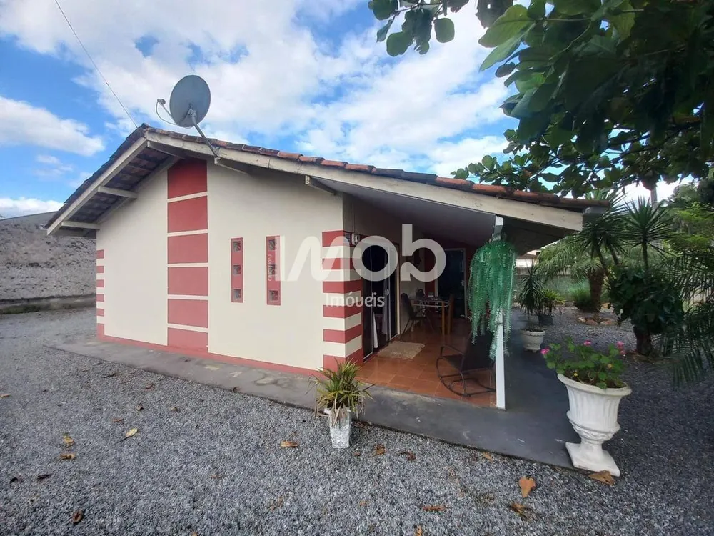 Casa, 3 quartos, 81 m² - Foto 2