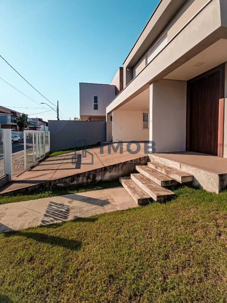 Casa à venda com 3 quartos, 337m² - Foto 3