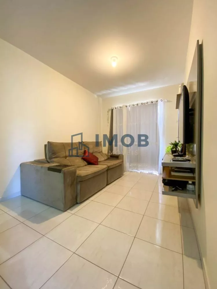 Apartamento à venda com 3 quartos, 83m² - Foto 2