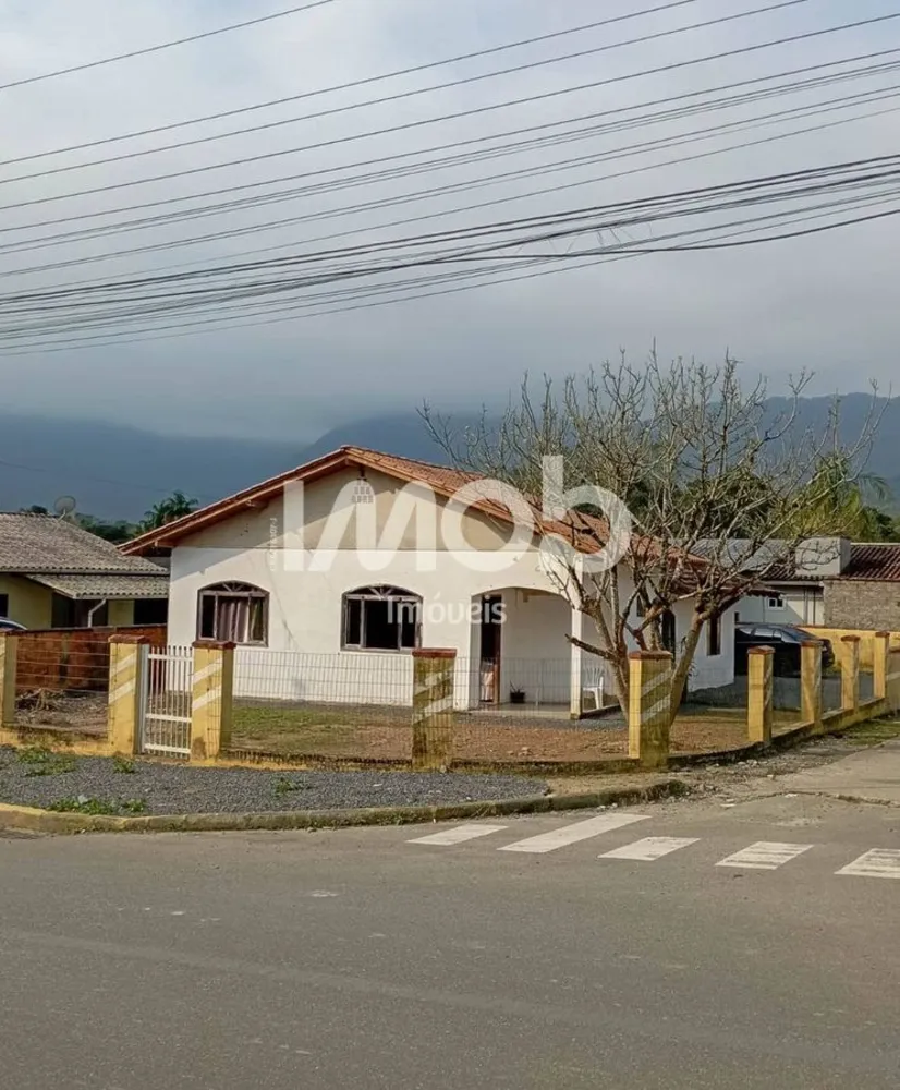 Casa, 4 quartos, 140 m² - Foto 1