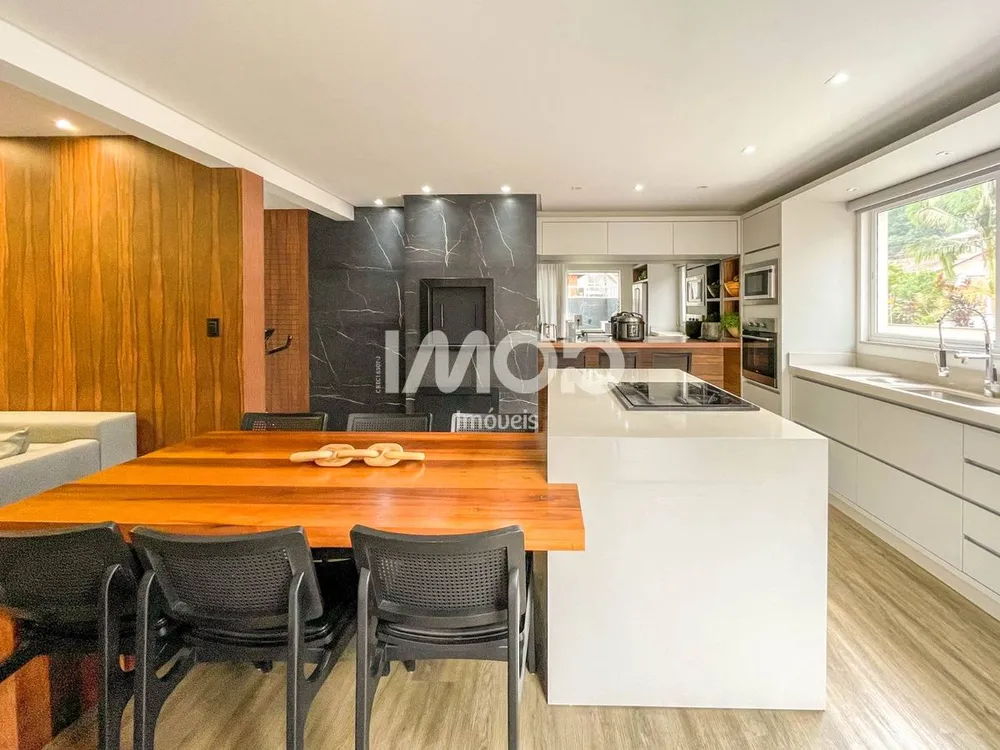 Apartamento, 3 quartos, 150 m² - Foto 1