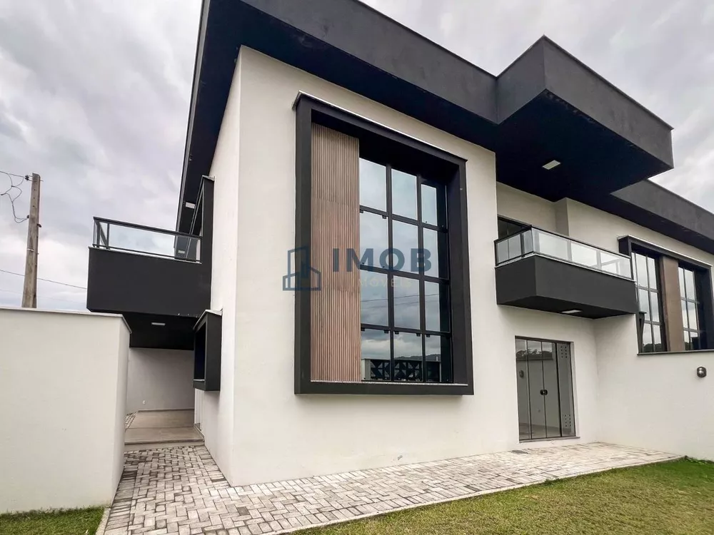 Casa à venda com 3 quartos, 158m² - Foto 2