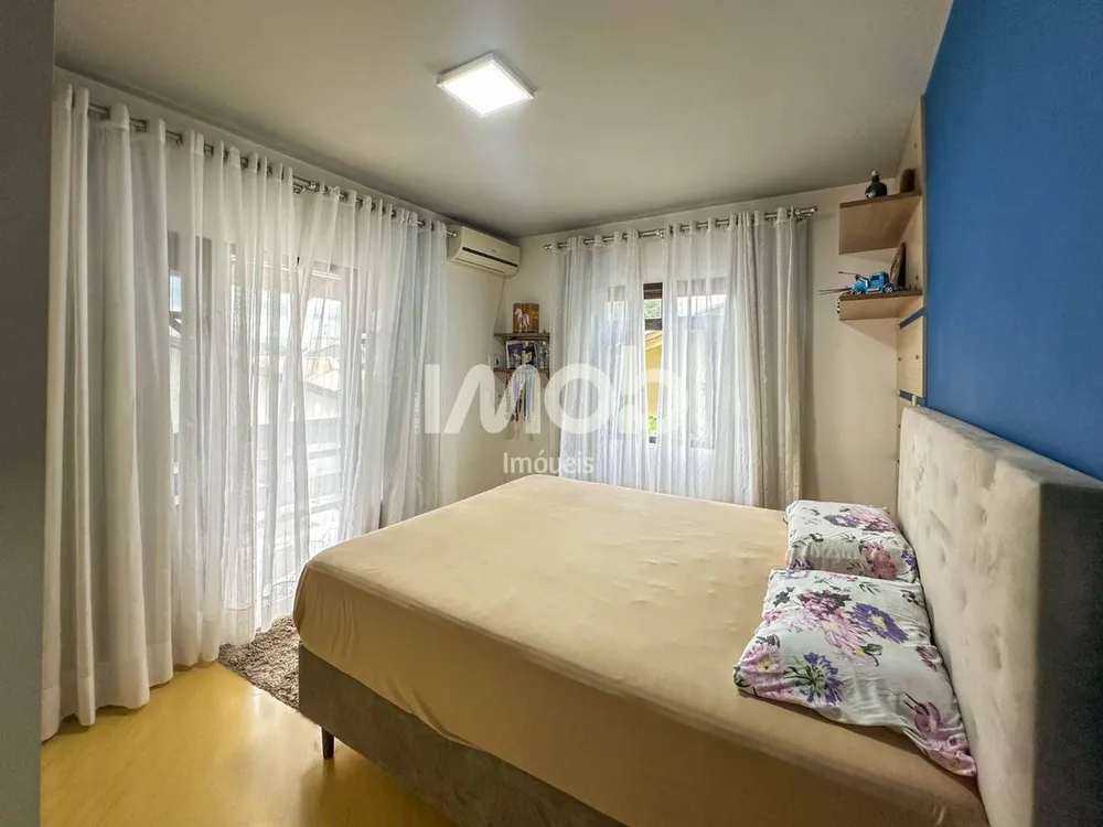 Casa, 4 quartos, 241 m² - Foto 4