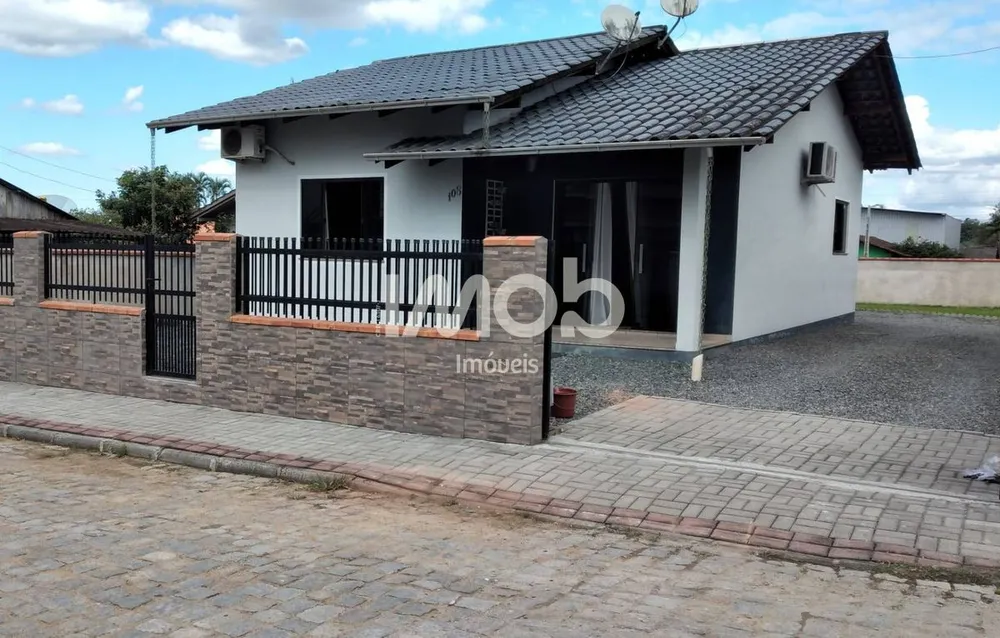 Casa, 2 quartos, 70 m² - Foto 1