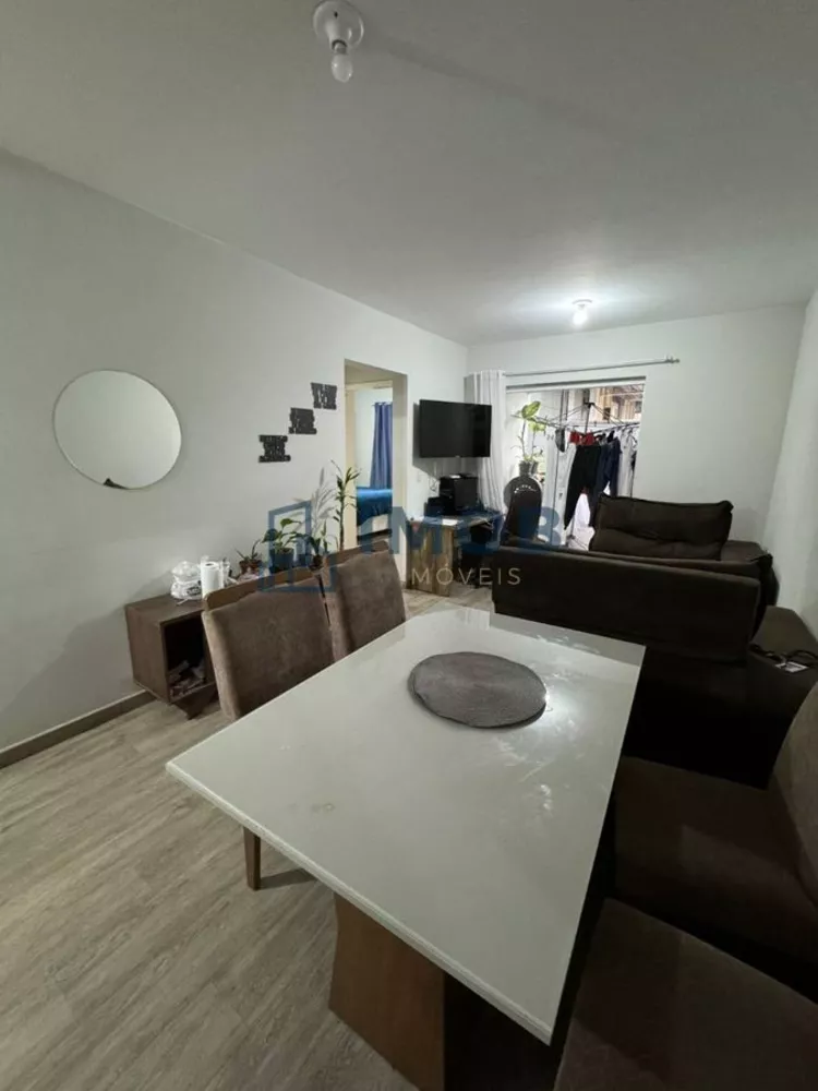 Apartamento à venda com 2 quartos, 57m² - Foto 1