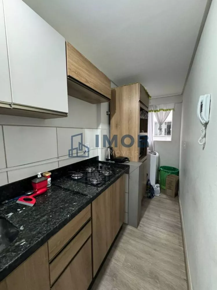 Apartamento à venda com 2 quartos, 57m² - Foto 2