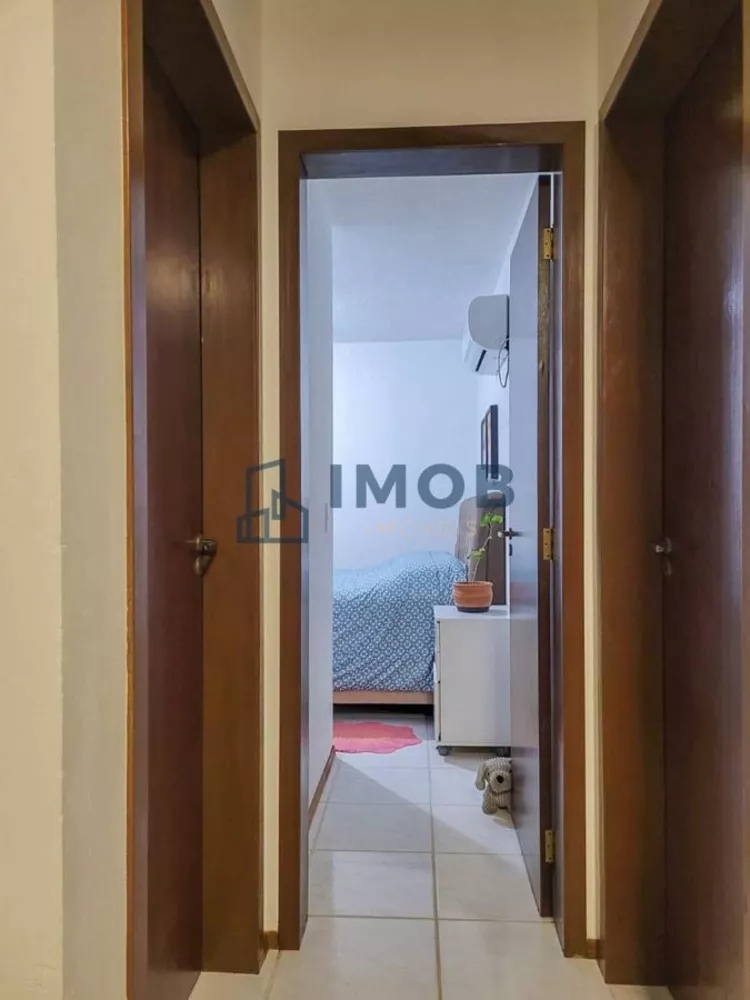 Apartamento à venda com 2 quartos, 42m² - Foto 2