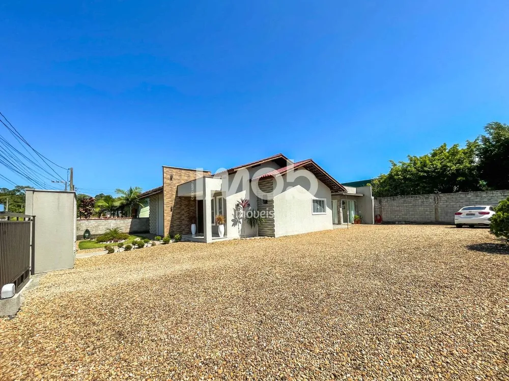 Casa, 3 quartos, 198 m² - Foto 3