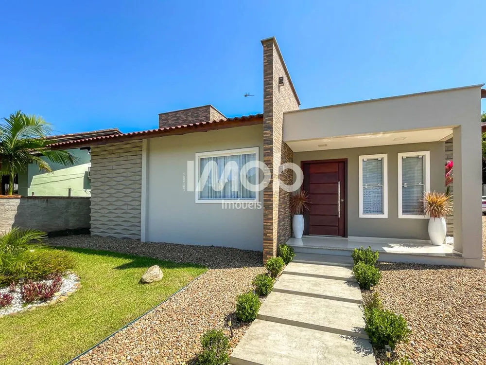 Casa, 3 quartos, 198 m² - Foto 1