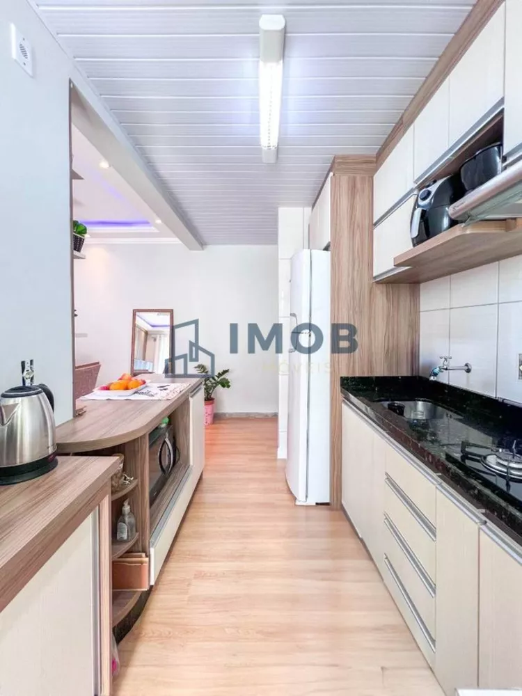 Apartamento à venda com 2 quartos, 60m² - Foto 1