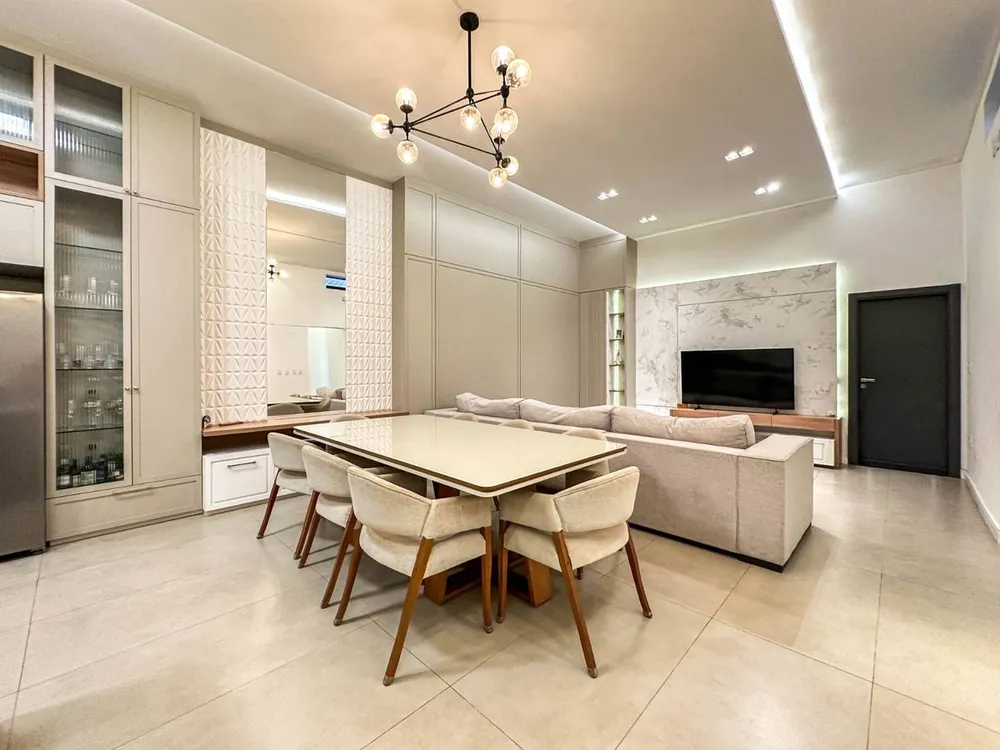 Casa, 4 quartos, 335 m² - Foto 2