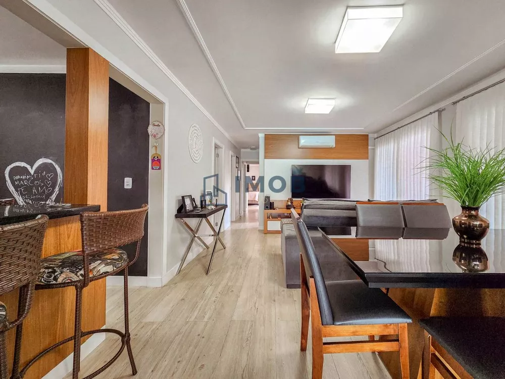 Casa à venda com 3 quartos, 180m² - Foto 8