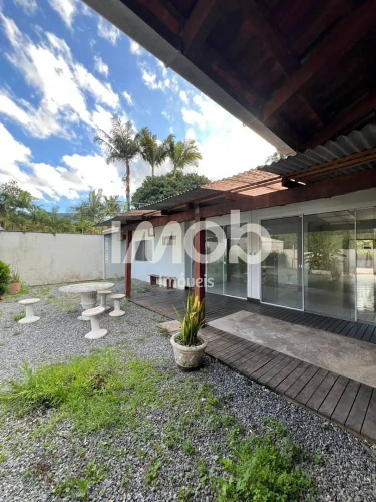 Casa, 3 quartos, 169 m² - Foto 2
