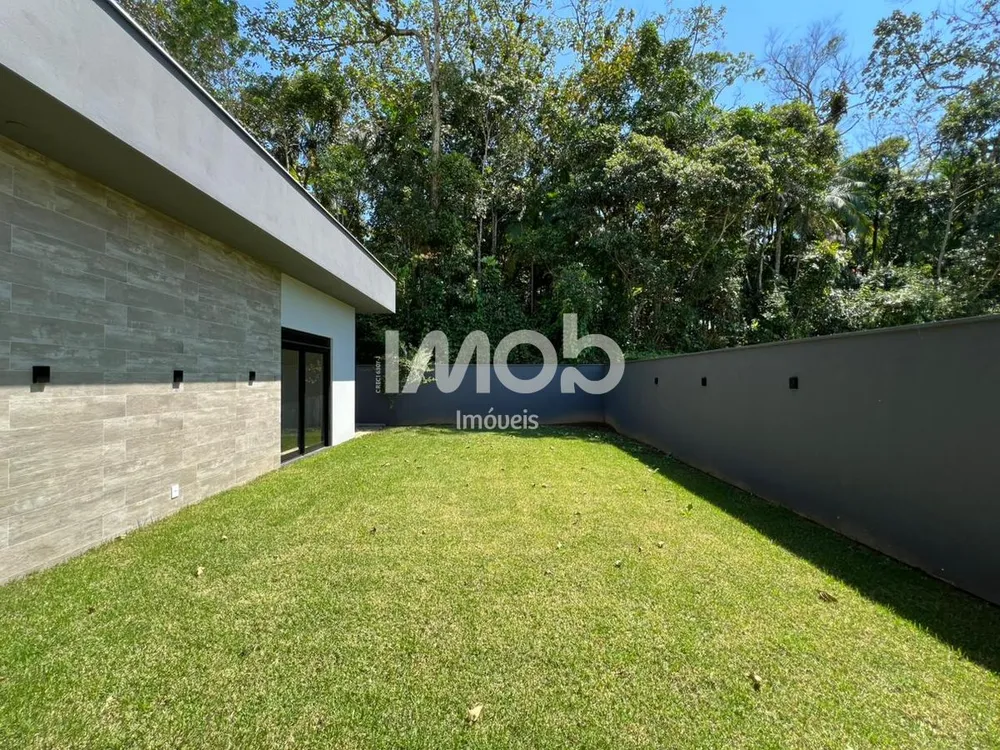 Casa, 3 quartos, 242 m² - Foto 4