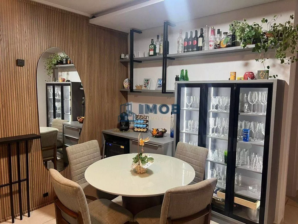 Apartamento à venda com 2 quartos, 47m² - Foto 1