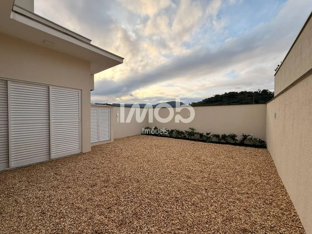 Casa, 3 quartos, 142 m² - Foto 9