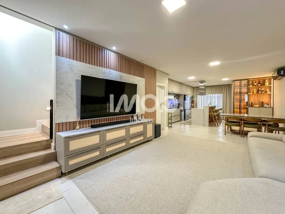 Casa, 3 quartos, 187 m² - Foto 1