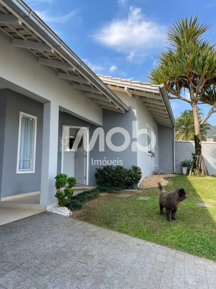 Casa, 3 quartos, 195 m² - Foto 2