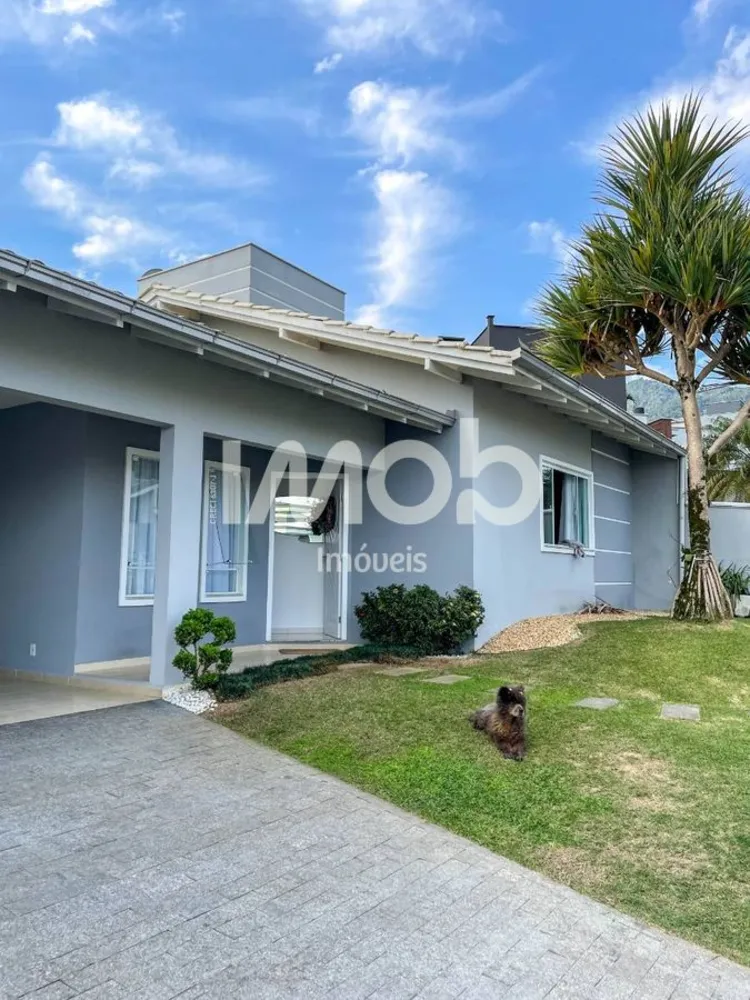 Casa, 3 quartos, 195 m² - Foto 1