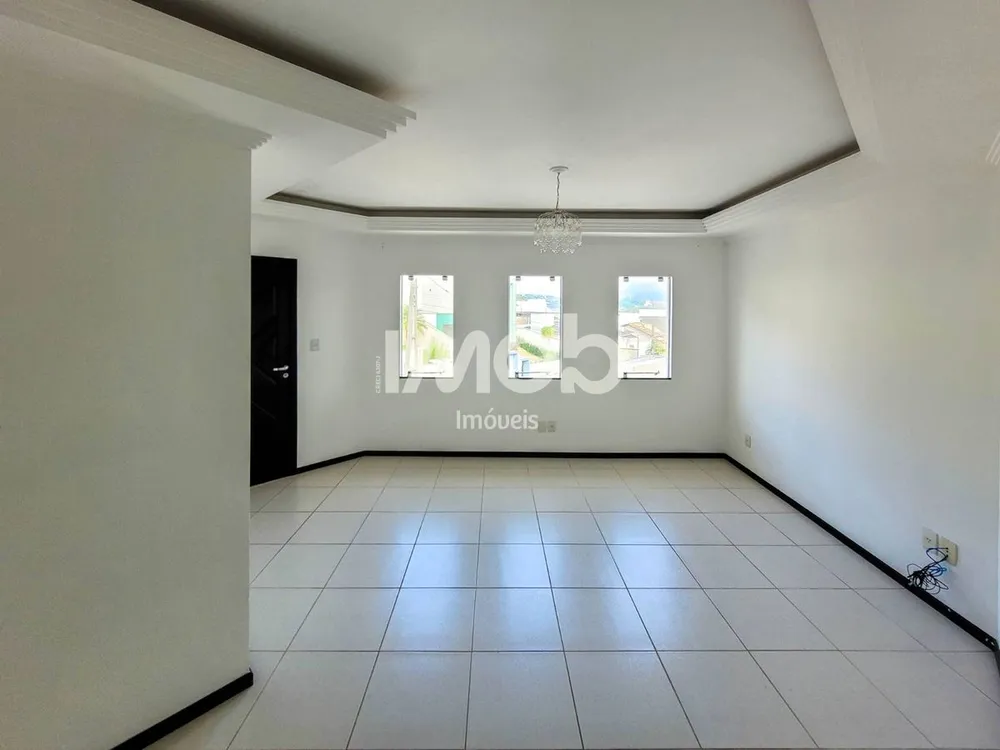 Casa, 3 quartos, 215 m² - Foto 5