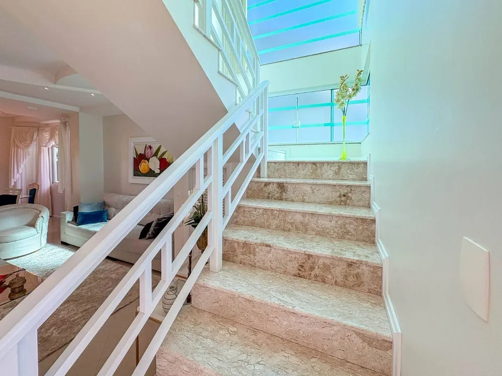 Casa, 3 quartos, 289 m² - Foto 3