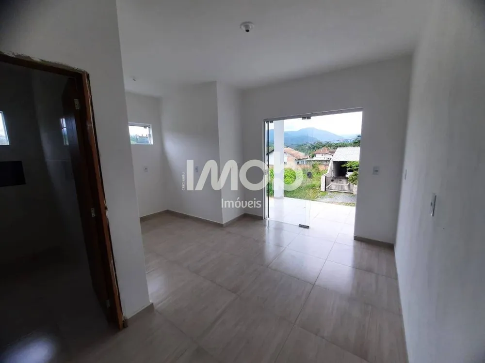 Casa, 2 quartos, 76 m² - Foto 1