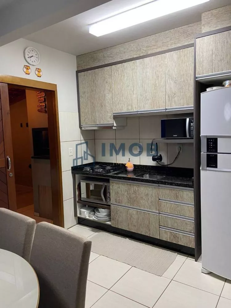 Apartamento à venda com 2 quartos, 59m² - Foto 2