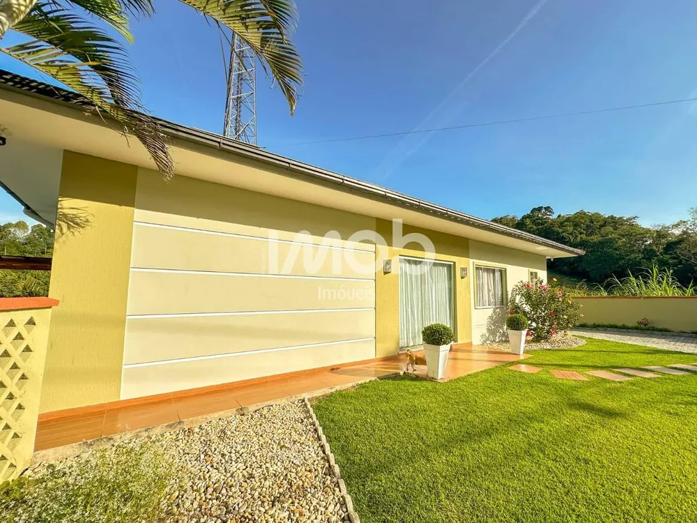 Casa, 4 quartos, 232 m² - Foto 2