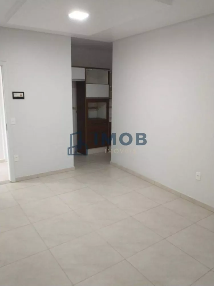 Apartamento à venda com 2 quartos, 68m² - Foto 3