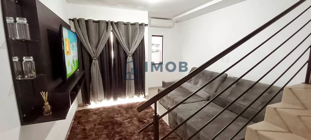 Casa à venda com 2 quartos, 82m² - Foto 4