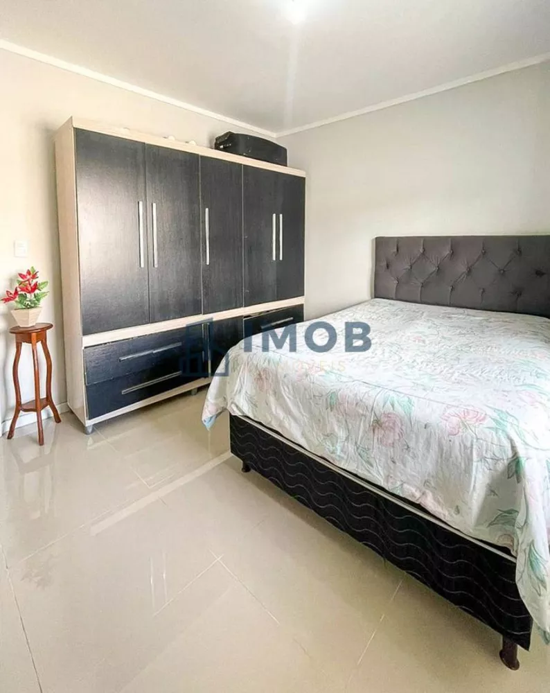 Casa à venda com 2 quartos, 55m² - Foto 5