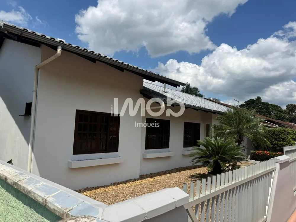 Casa, 3 quartos, 97 m² - Foto 2