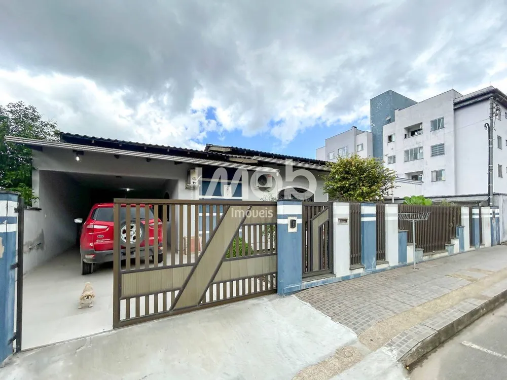 Casa, 3 quartos, 220 m² - Foto 3