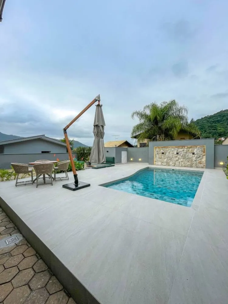 Casa, 4 quartos, 240 m² - Foto 18