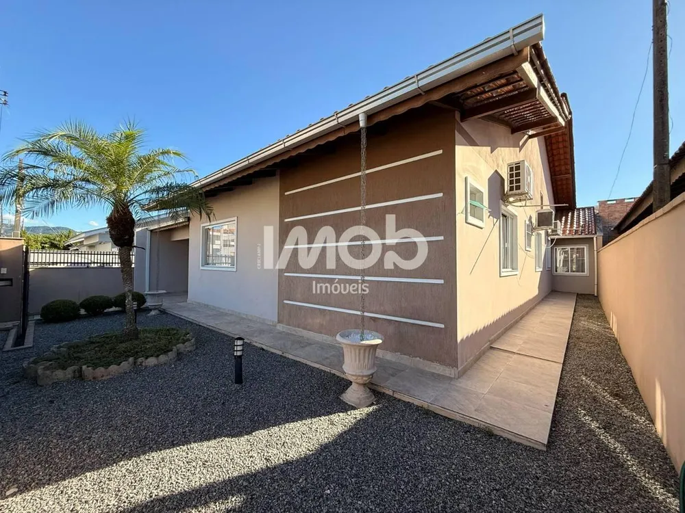 Casa, 4 quartos, 224 m² - Foto 2