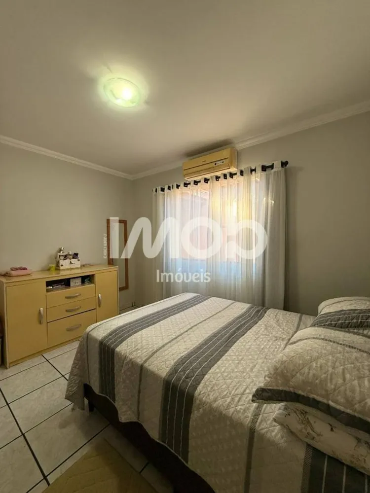 Casa, 4 quartos, 224 m² - Foto 9