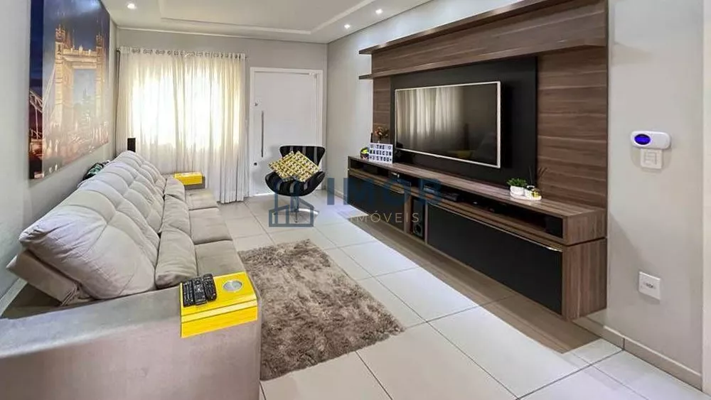 Casa à venda com 3 quartos, 148m² - Foto 4