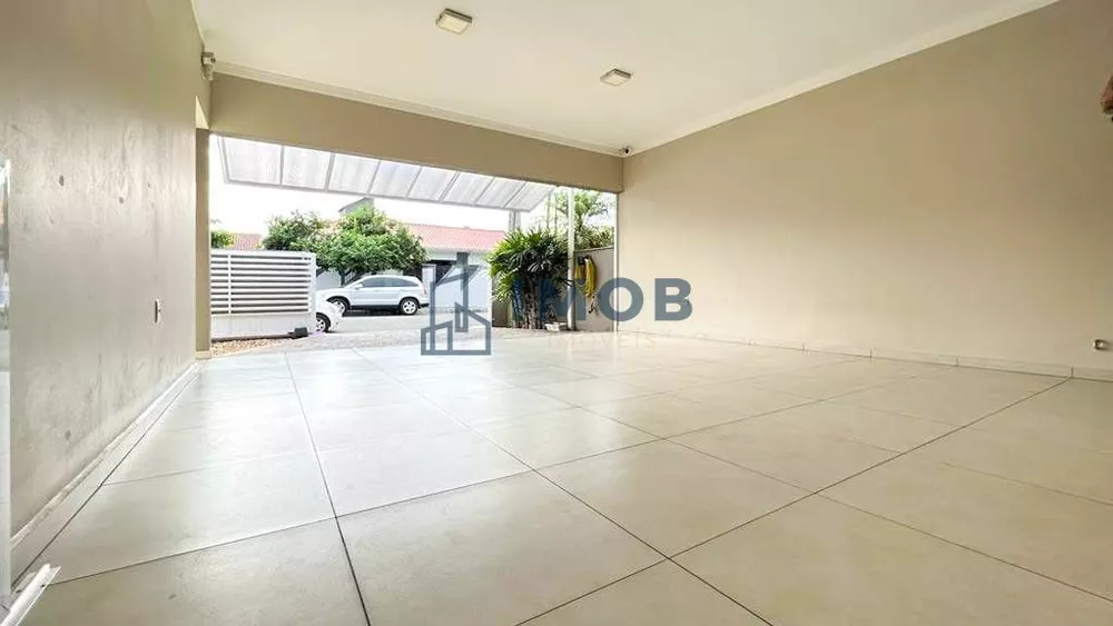 Casa à venda com 3 quartos, 148m² - Foto 2