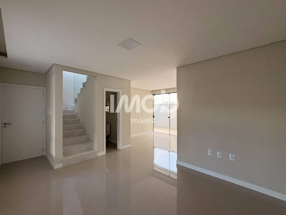 Casa, 3 quartos, 130 m² - Foto 2