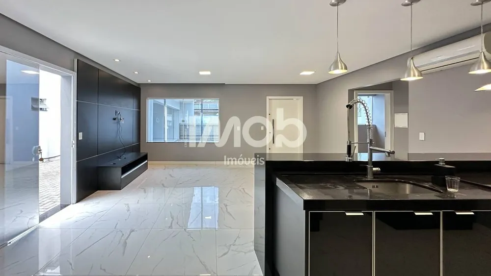 Casa, 2 quartos, 205 m² - Foto 2