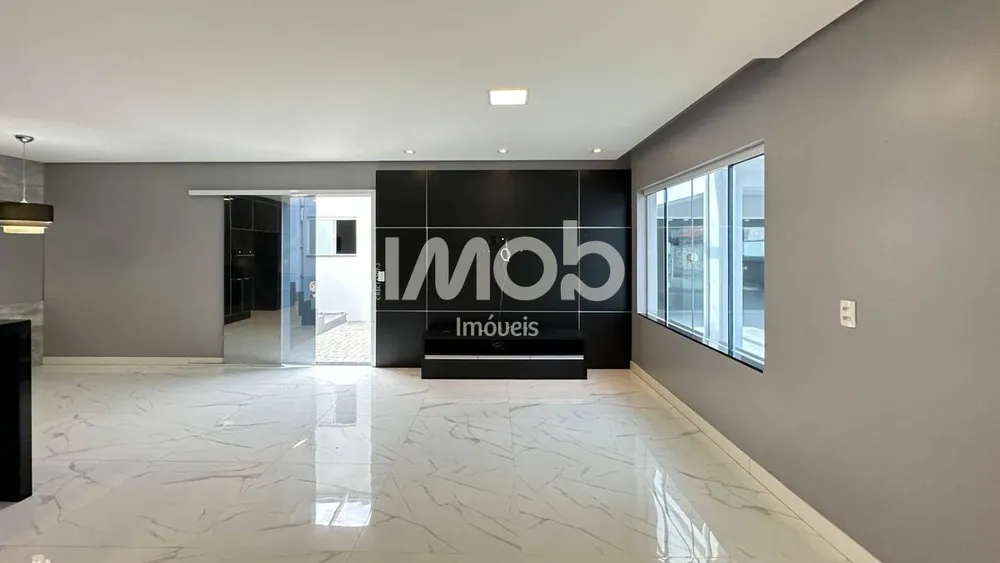 Casa, 2 quartos, 205 m² - Foto 3