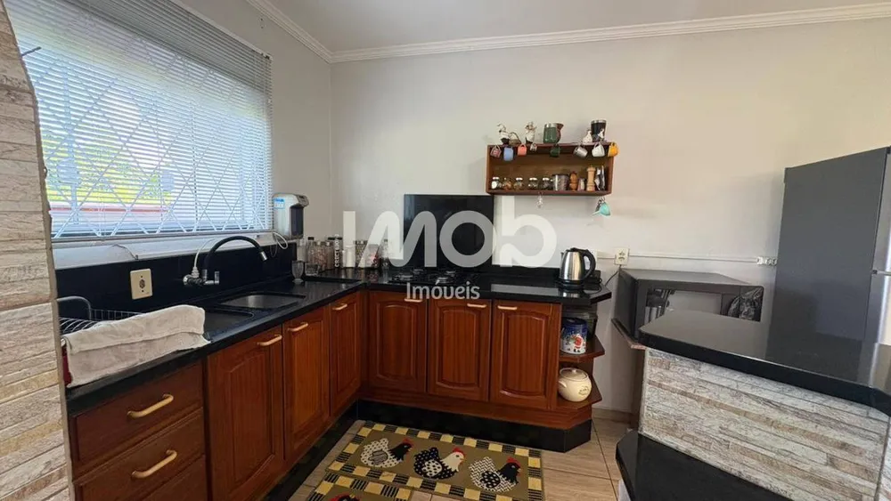 Casa, 3 quartos, 180 m² - Foto 2