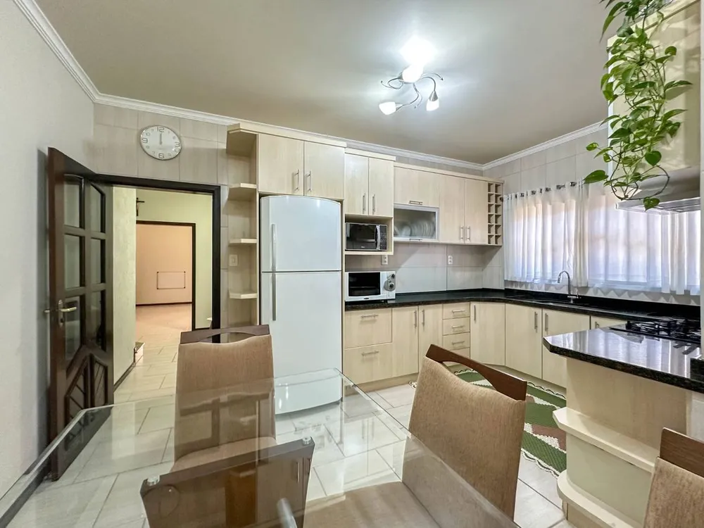 Casa, 3 quartos, 158 m² - Foto 4